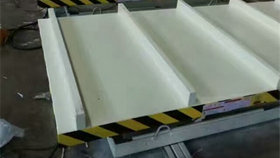 電子鋸上料升降平臺